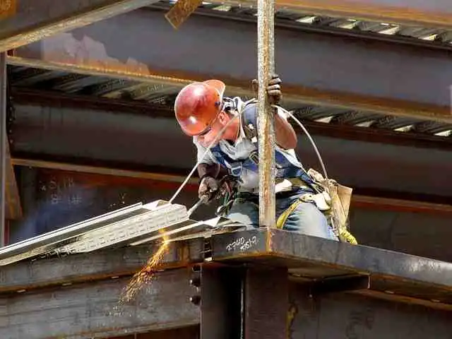 Does OSHA Require Fall Protection Training Annually?