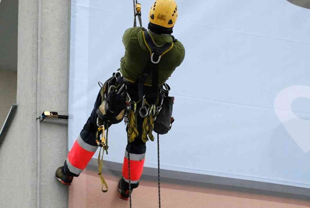 What Does Fall Protection Training Consist Of